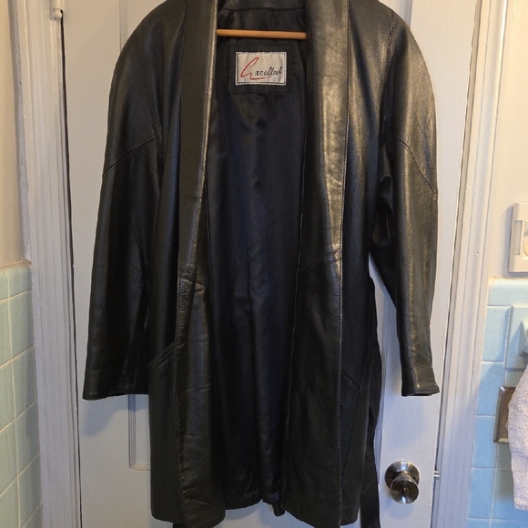 Excelled Sleek Black Leather Women's Coat XL - Picture 11 of 11